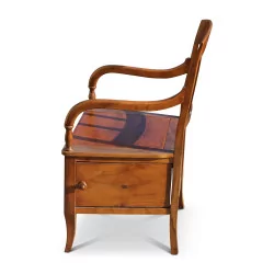 Armchair / Directoire pierced chair in walnut, back …