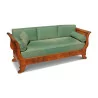 Louis-Philippe Sofa in Nussbaum und Kissen in grünem Stoff … - Moinat - Sofas, Couchs