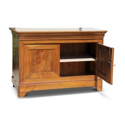Buffet Louis-Philippe à 2 portes en noyer avec doucine. Vaud, …