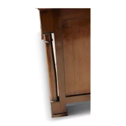 个 Directoire 胡桃木抽屉柜，带独立柱子和 3 个……