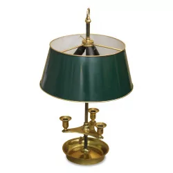 Лампа-бульотка с тремя лампочками из позолоченной латуни.