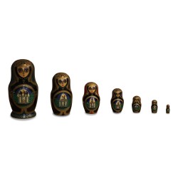 Une poupée russe