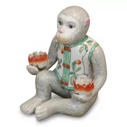 “代尔夫特”瓷器制成的猴子烛台。花卉装饰。
