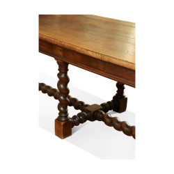 Grande table de salle à manger. Suisse.