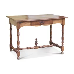 Louis XIII-Tisch aus Nussbaumholz