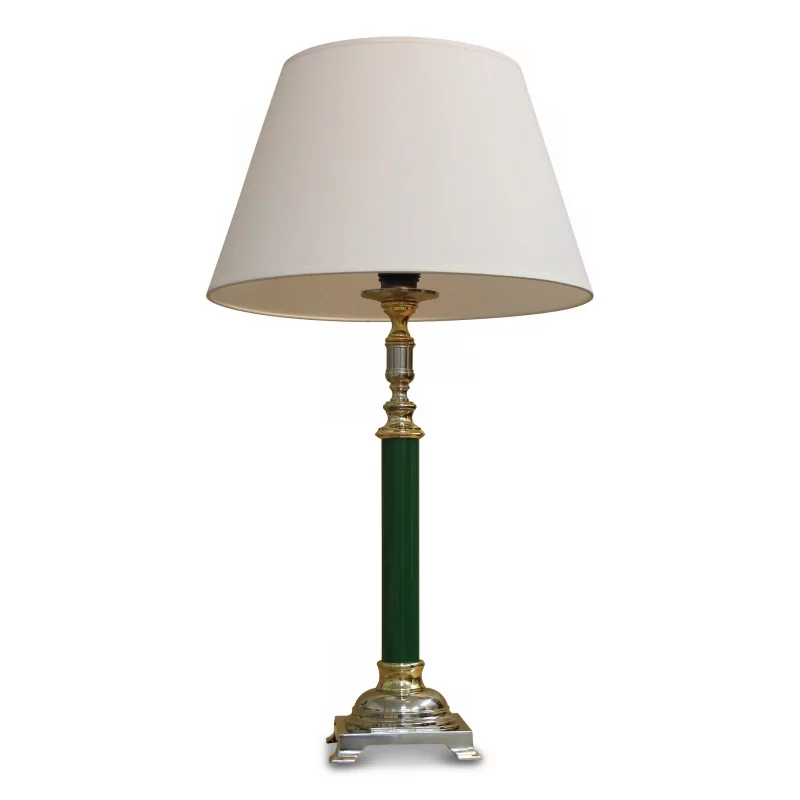 A green column lamp, silver metal. Paris, France. - Moinat - Table lamps