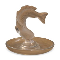 一个“Lalique”空口袋。 “鱼”。