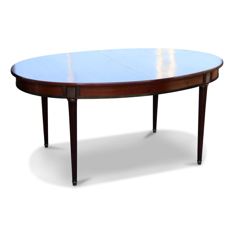 oval Louis XVI table in mahogany with fluted legs, model … - Moinat - Dining tables oval Louis XVI table in mahogany with fluted legs, model … - Moinat - Dining tables