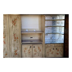 chinesischer Lackschrank mit Falttür. Paris, …