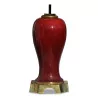 Blood of ox vase table lamp with gilt bronze base and … - Moinat - Table lamps