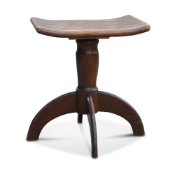 Un tabouret de Piano en hêtre siège en forme 1930-1940.