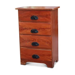 床头柜有四个油漆木抽屉，专业家具。