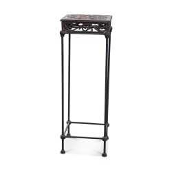 Une table sellette en fonte (travail français).