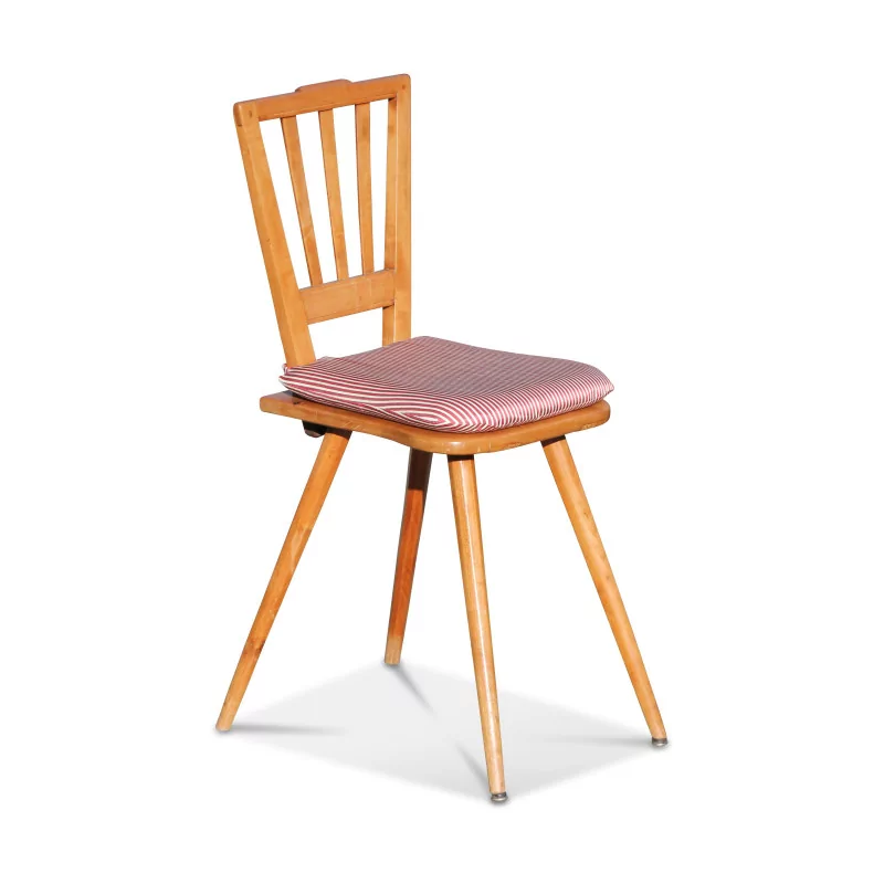 Une chaise scabelle en merisier (suisse centrale). - Moinat - Chaises