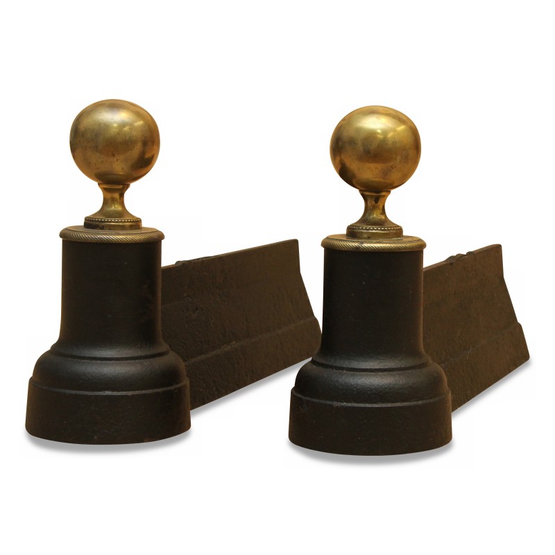 Pair of cast iron and bronze andirons. - Moinat - Firedogs, Andirons