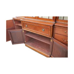 个带秘书的英式红木书柜。