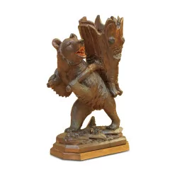 Skulptur Brienz «der Bär in der Haube»