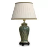 Green and gold ceramic lamp with wooden foot, white empire lampshade and yellow and black border. - Moinat - Table lamps