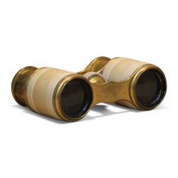 Binocular theater telescope in brass and bone.