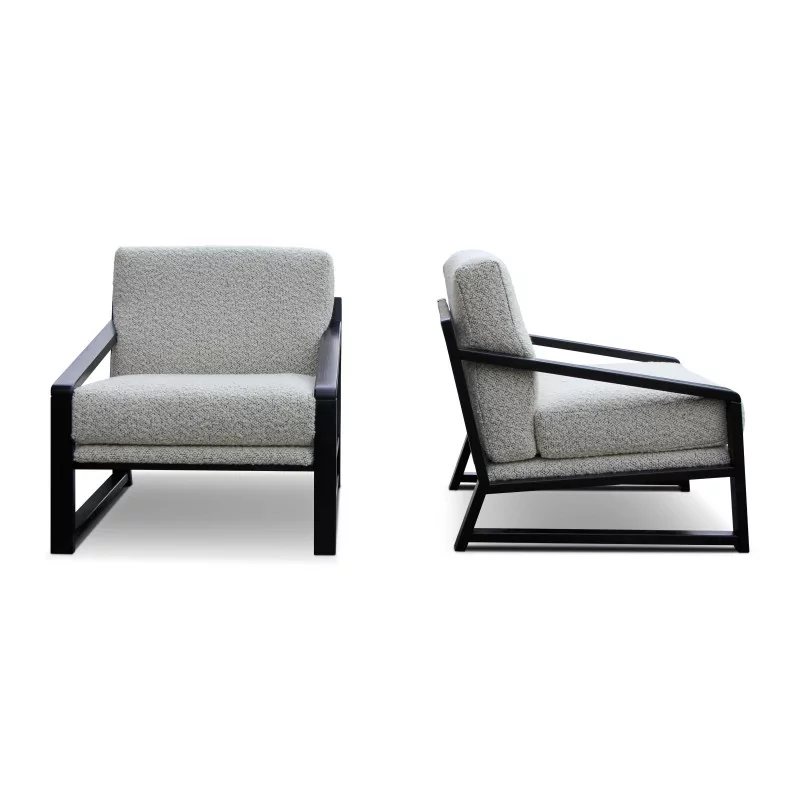 Un fauteuils en hêtre design recouvert de tissu blanc - Moinat - Fauteuils
