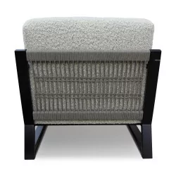 Дизайнерские кресла из бука, обтянутые белой тканью