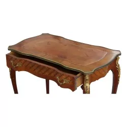 Table d appoint en bois de rose de style XV