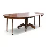 Une table Louis Philippe en noyer avec rallonges - Moinat - Tables de salle à manger