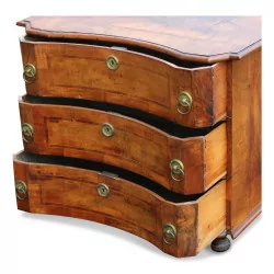 A Baloise Louis XIV chest of drawers in walnut
