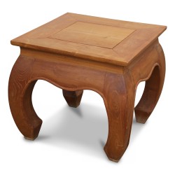 Ein großer vietnamesischer Tisch aus exotischem Holz