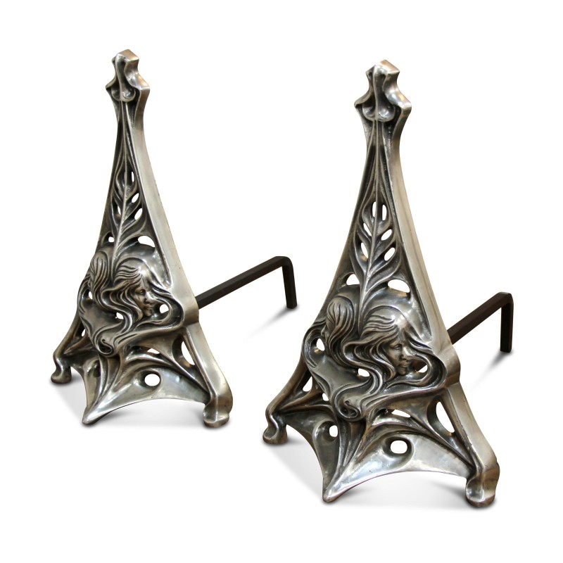 A pair of \"Liberty\" bronze andirons. French work - Moinat - Firedogs, Andirons A pair of \"Liberty\" bronze andirons. French work - Moinat - Firedogs, Andirons