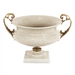A white porcelain medici cup