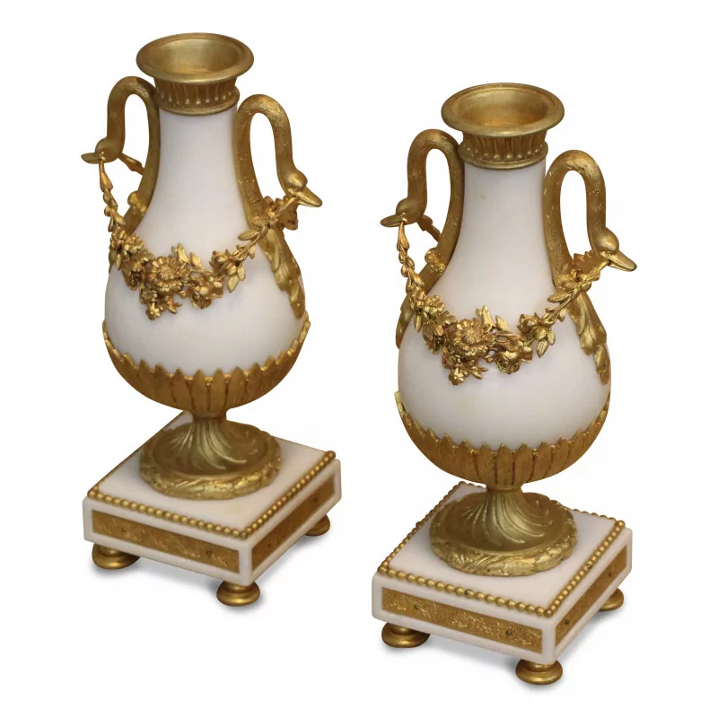 A pair of cassolettes in white and Carrara marble - Moinat - Candleholders, Candlesticks