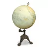 A large terrestrial globe from the house \"Hachette in Paris\" - Moinat - Decorating accessories