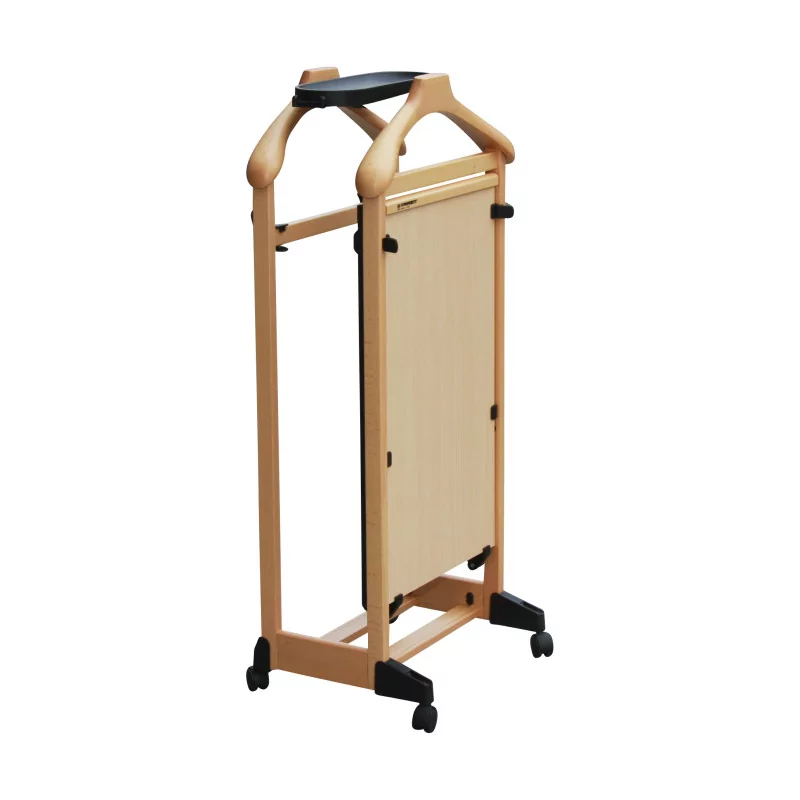 mute valet in light beech wood, electric model. - Moinat - Clothes racks, Closets, Umbrellas stands