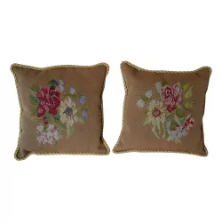 Pair of square cushions with old tapestry, inside …