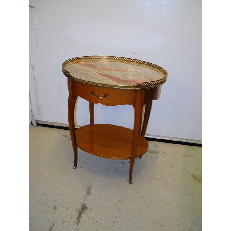 Louis XV \"Maillefert\" bedside table in cherry wood with top in - Moinat - End tables, Bouillotte tables, Bedside tables, Pedestal tables Louis XV \"Maillefert\" bedside table in cherry wood with top in - Moinat - End tables, Bouillotte tables, Bedside tables, Pedestal tables