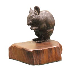 Eine bronzene „Maus“ von Charles Valton. (1851-1918).