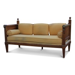 Ein Chefsofa/Tagesbett aus Walnussholz