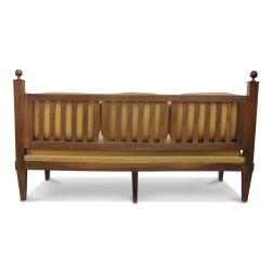 Ein Chefsofa/Tagesbett aus Walnussholz