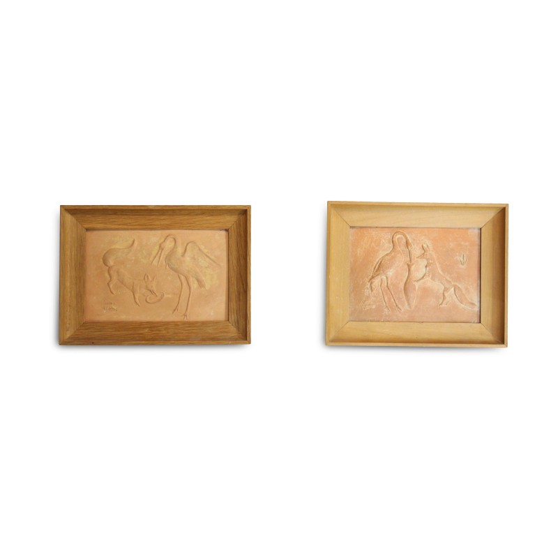Une paire de bas relief signé Pierre Blanc - Moinat - Décoration murale, Console à suspendre Une paire de bas relief signé Pierre Blanc - Moinat - Décoration murale, Console à suspendre