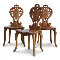 Ein Set aus drei Scabelle-Stühlen aus Walnussholz