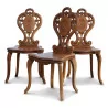 Ein Set aus drei Scabelle-Stühlen aus Walnussholz - Moinat - Brienz