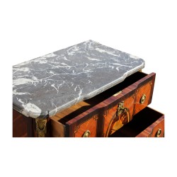 Une commode "Sauteuse"