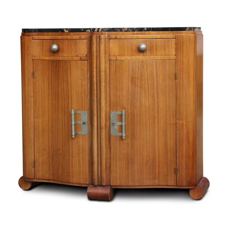 Un buffet Art Déco en palissandre et acajou dans le goût de Ruhlmann. - Moinat - Bahuts, Bars, Buffets, Coffres, Enfilades