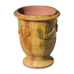 Un vase  en terre d Anduze