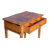 一块胡桃木沙发，雕花腿 - Moinat - End tables, Bouillotte tables, 床头桌, Pedestal tables