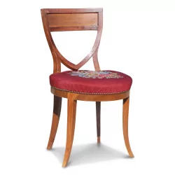 一套九个橡木和桃花心木座椅