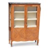 Une étagère vitrée en bois de rose,chêne et marbre - Moinat - Etagères, Bibliothèques, Vitrines