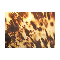 Ein schwarz und gold lackiertes Serviertablett
