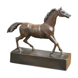 Eine Bronzeskulptur „Pferd“